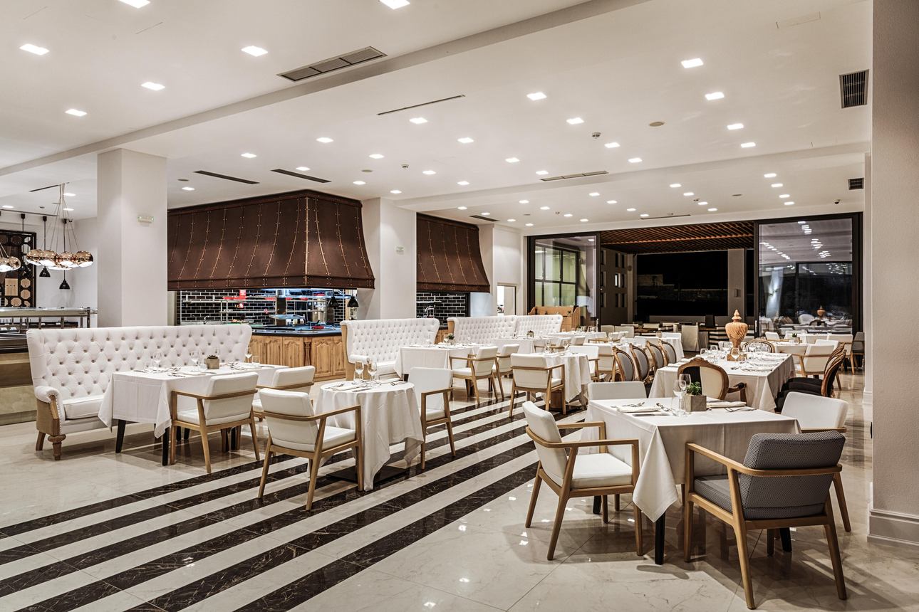 Restaurants/Cafes