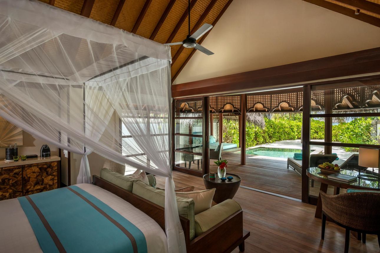 Four Seasons Kuda Huraa - Sunrise Beach Bungalow