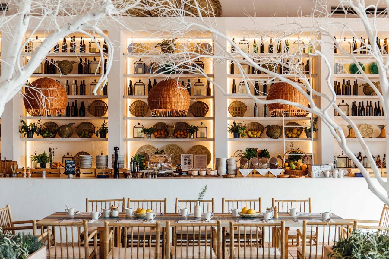 Restaurants/Cafes