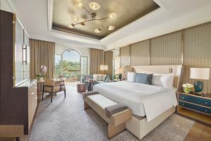 Emirates Palace, Mandarin Oriental - Family Deluxe Garden View Kamer