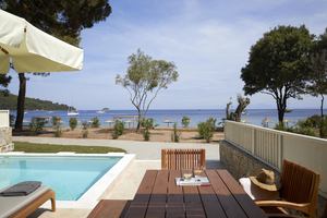 Beachfront Junior Suite