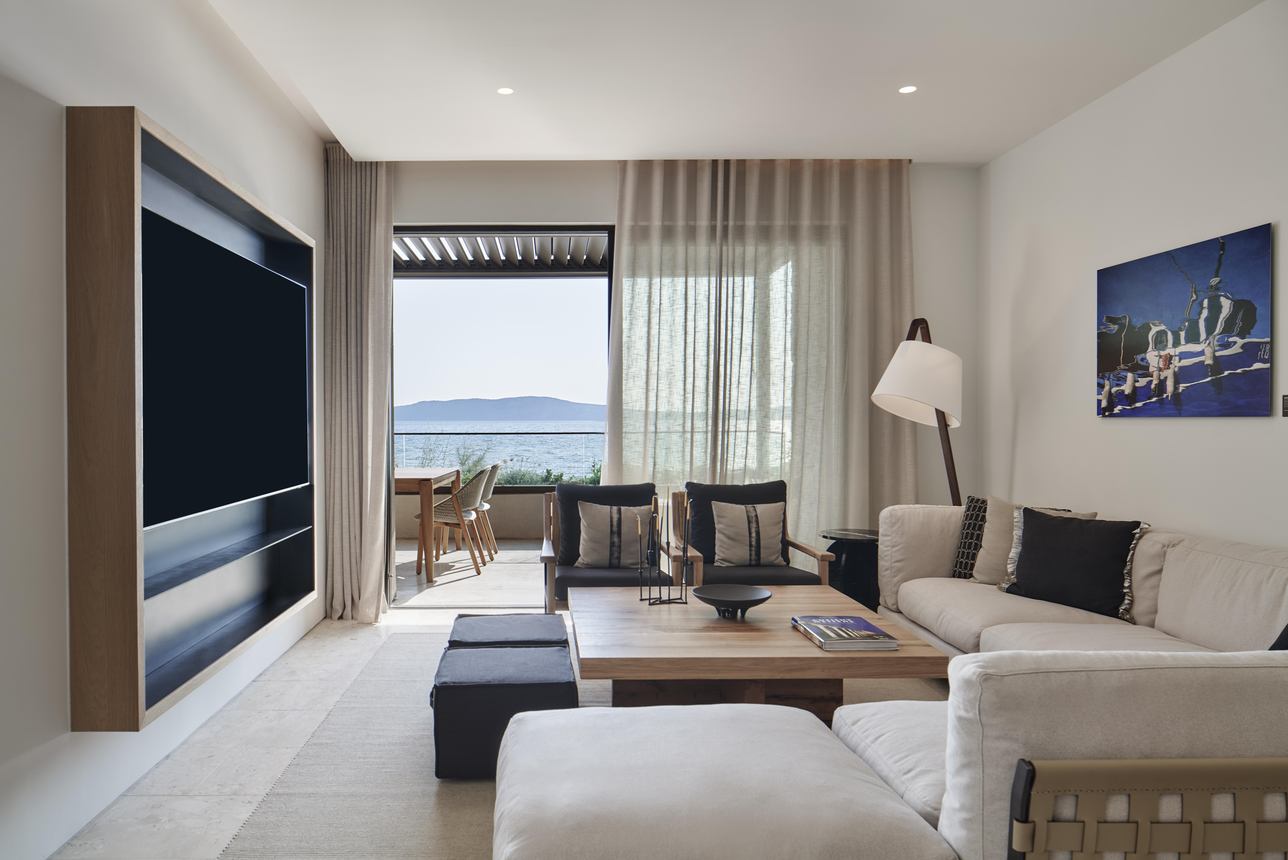 W Costa Navarino - WOW Bayfront Rooftop Infinity 1-bedroom suite
