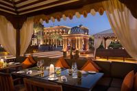Emirates Palace, Mandarin Oriental - Restaurants/Cafes