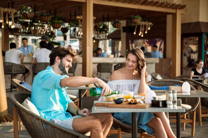 Saadiyat Rotana Resort & Villa`s - Restaurants/Cafes