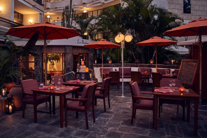 Seaside Palm Beach - Restaurants/Cafes