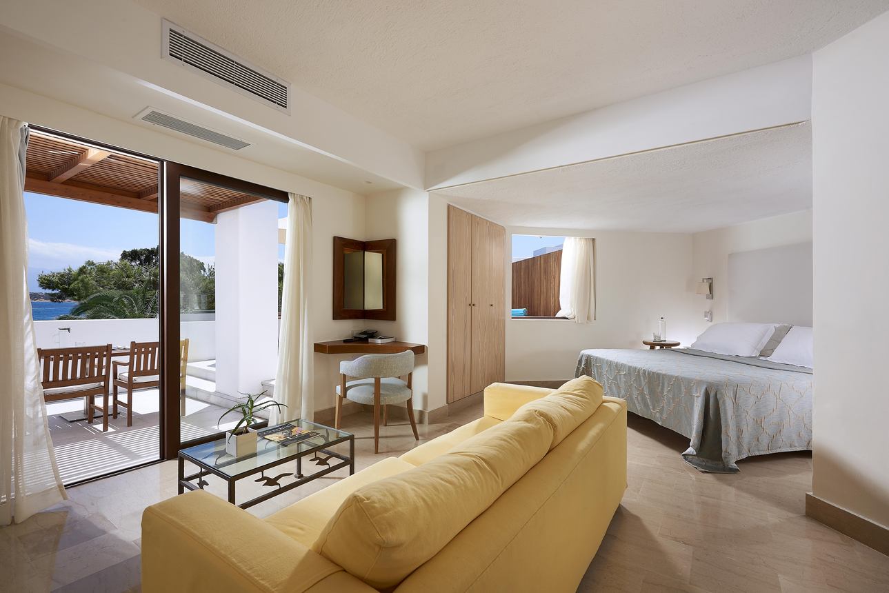 St. Nicolas Bay Resort Hotel & Villas - Junior Suite Outdoor Jacuzzi Seaview