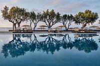 Numo Ierapetra Beach Resort, Curio Collection by Hilton - Zwembad