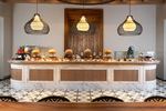 Restaurants/Cafes