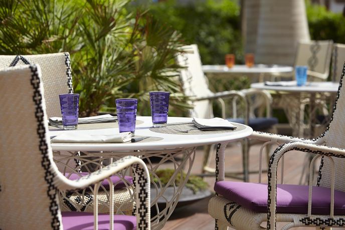 Bohemia Suites - Restaurants/Cafes