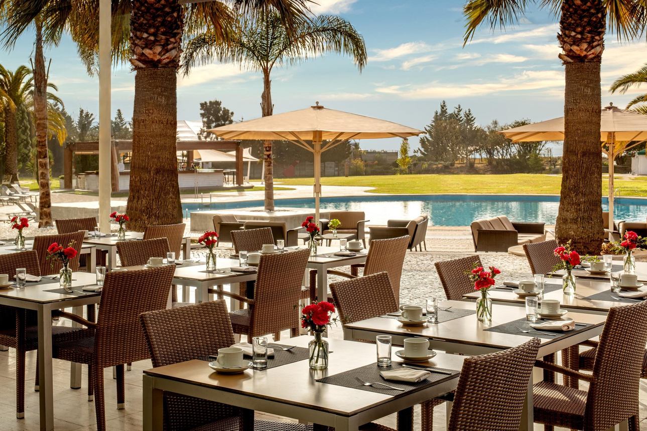 Restaurants/Cafes