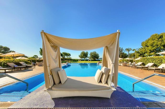 St. Regis Mardavall Mallorca Resort - Zwembad
