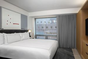 Conrad New York Downtown - Deluxe Suite