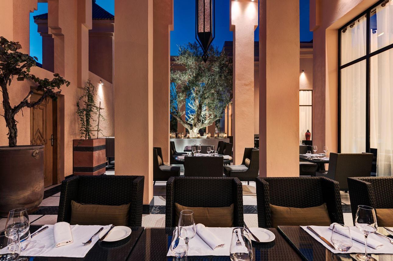 Restaurants/Cafes