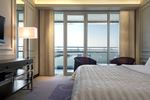 Le Meridién Mina Seyahi Beach Resort - Deluxe Suite