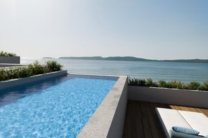 W Costa Navarino - WOW Bayfront Rooftop Infinity 1-bedroom suite