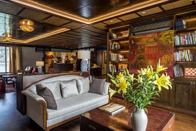 Ylang Cruise - Restaurants/Cafes