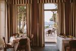 Restaurants/Cafes