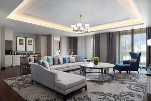 Sindhorn Kempinski Hotel - Grand Executive Suite