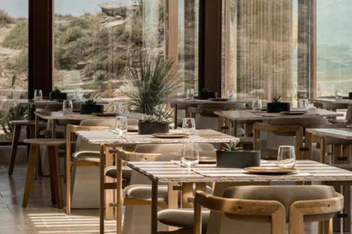 Acro Suites - Restaurants/Cafes