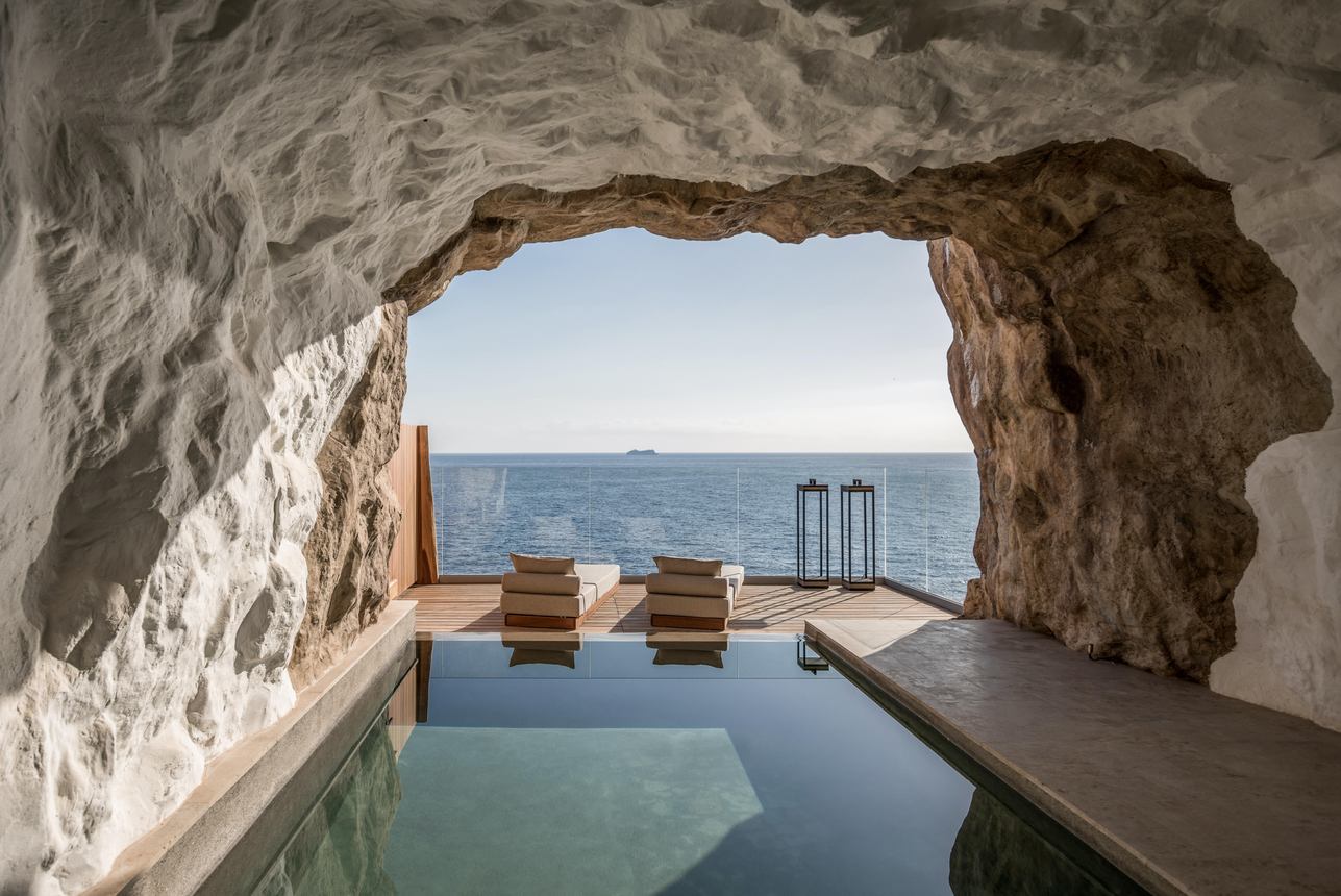 Acro Suites - Cave Suite Privézwembad Verwarmd en Zeezicht 