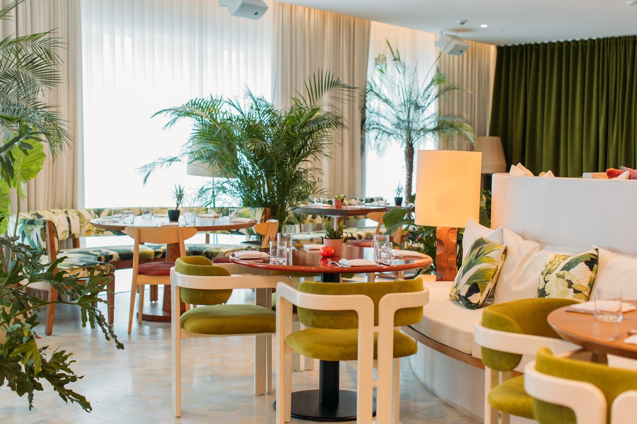 Restaurants/Cafes