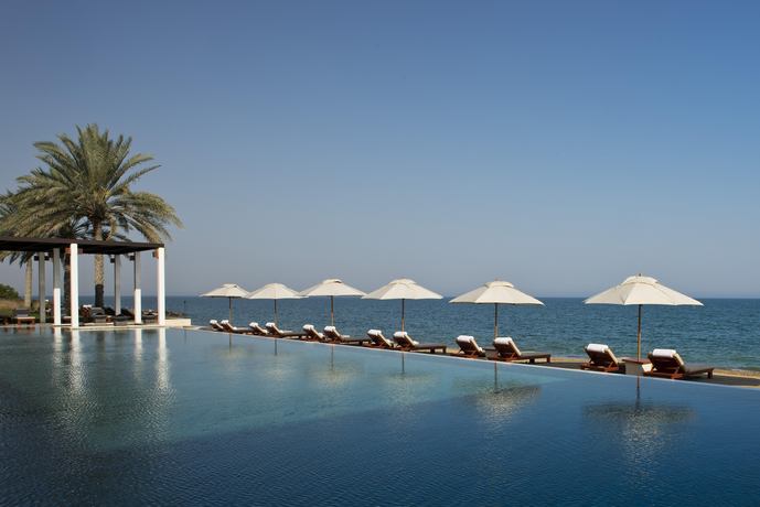 The Chedi Muscat - Zwembad