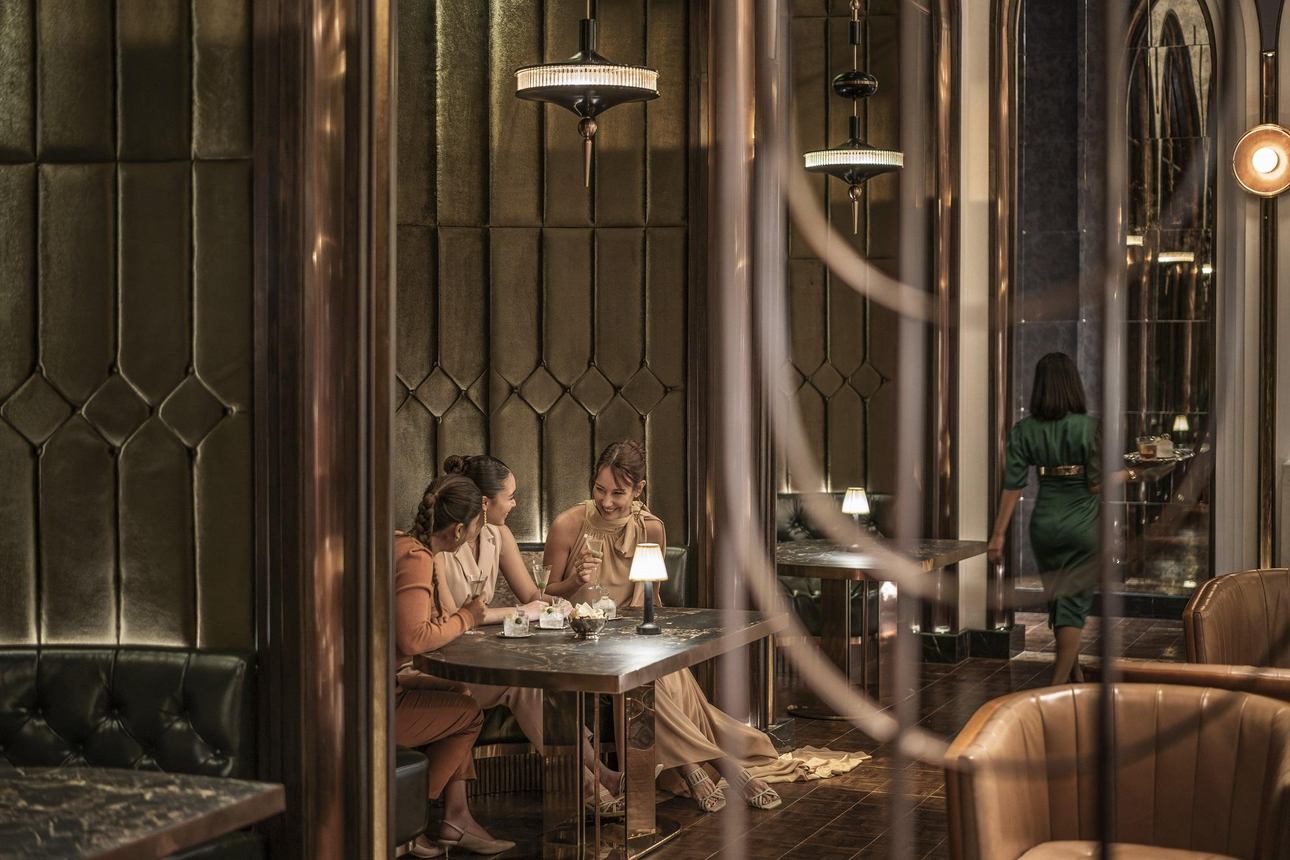 Restaurants/Cafes
