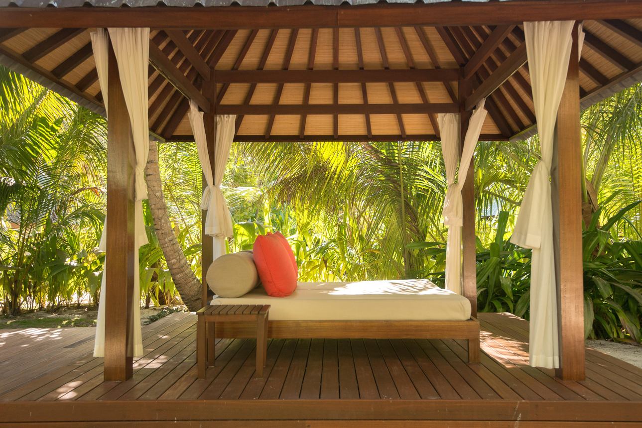 Denis Private Island - Deluxe Beach Cottage