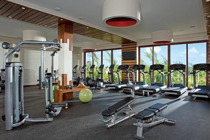 Secrets Playa Mujeres - Sport en Spel