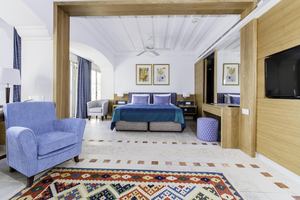 Columbia Beach Resort - Executive Suite Landzicht