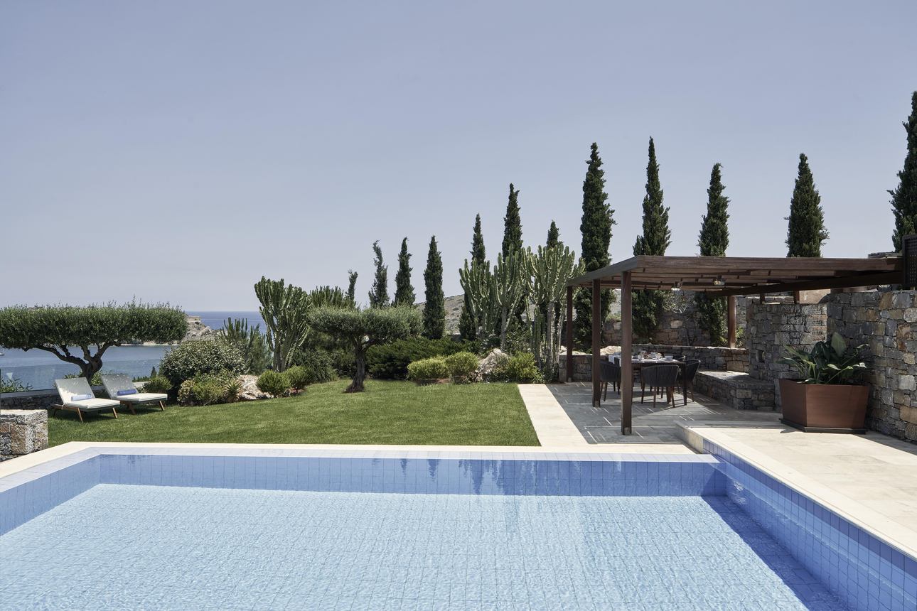 Royal Blue Villa Zeezicht met verwarmd privézwembad
