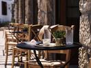 Restaurants/Cafes