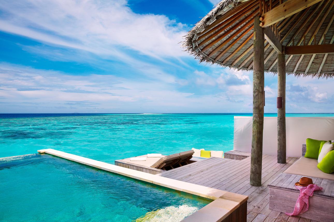 Six Senses Laamu - Laamu Water Villa Pool