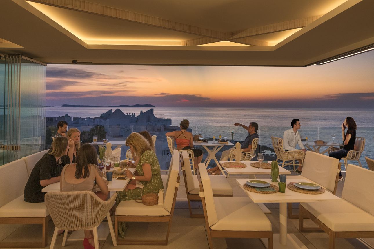 Restaurants/Cafes
