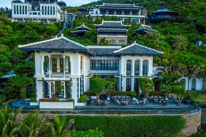 InterContinental Danang Sun Peninsula Resort - Restaurants/Cafes