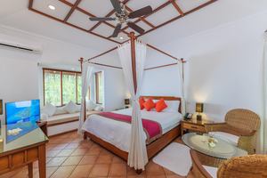 Kuramathi Maldives - Deluxe Beach Villa 