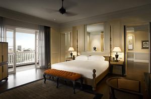 Eastern & Oriental Hotel - Corner Suite