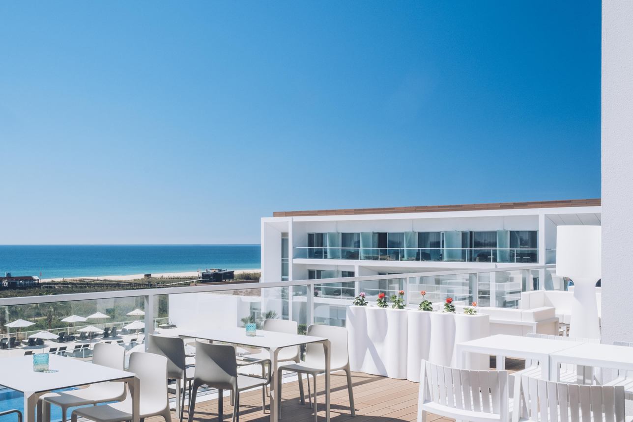 Restaurants/Cafes