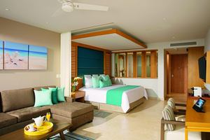 Dreams Playa Mujeres Golf & Spa Resort - Junior Suite Zwembadzicht