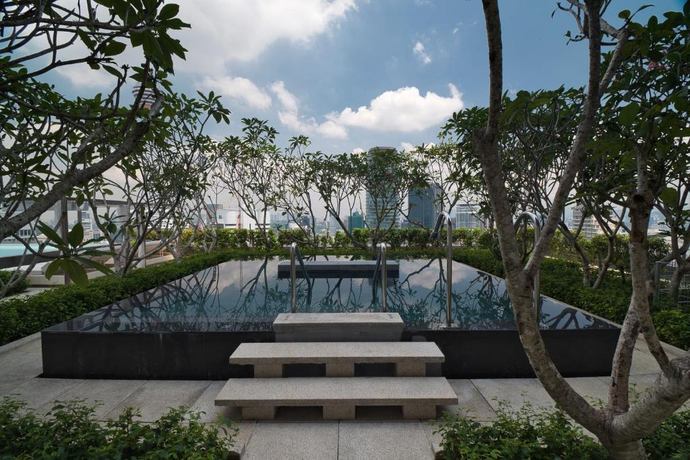 EQ Hotel - Zwembad