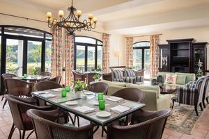 Pine Cliffs Ocean Suites - Restaurants/Cafes