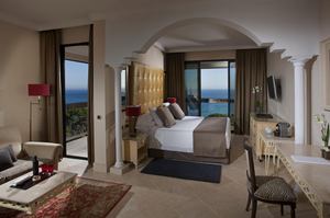 Red Level Junior Suite