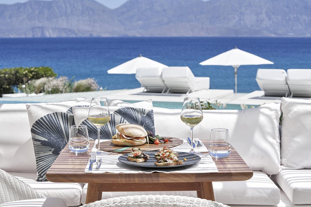 Restaurants/Cafes