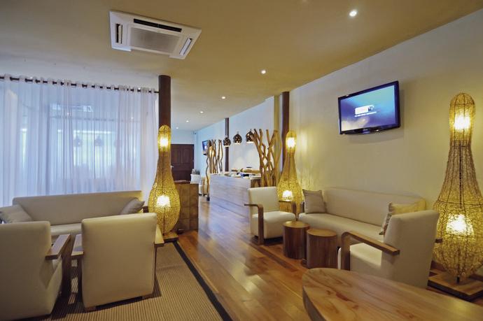 Constance Moofushi Resort - Lobby/openbare ruimte