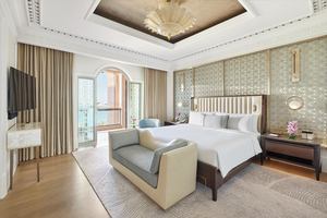 Emirates Palace, Mandarin Oriental - Suite Zeezicht