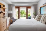 Caribbean Poolside Luxury w/ Balcony Tranquility Soaking Tub