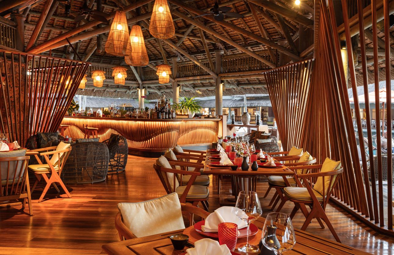 Restaurants/Cafes