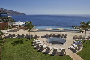 Les Suites at The Cliff Bay - Algemeen