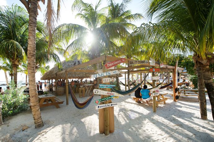 Lions Dive Beach Resort - Restaurants/Cafes