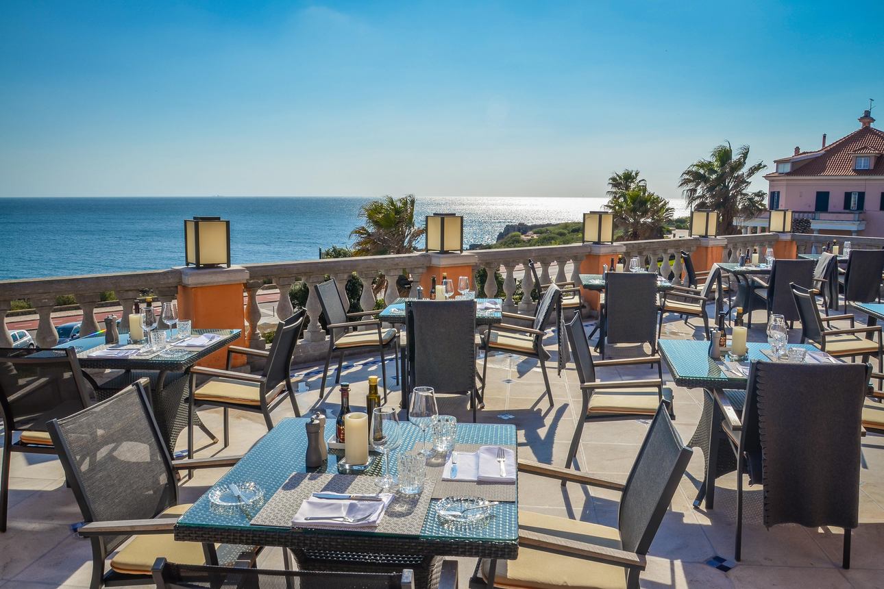 Restaurants/Cafes